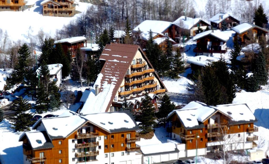 Hotel Adret Les Deux Alpes Ngoại thất bức ảnh